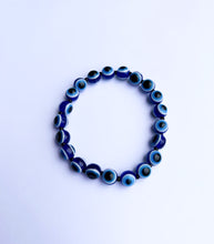 Load image into Gallery viewer, Round Evil Eye Bracelet