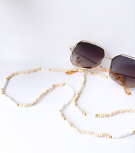 Load image into Gallery viewer, Pearl Detail Beaded Glasses Chain
